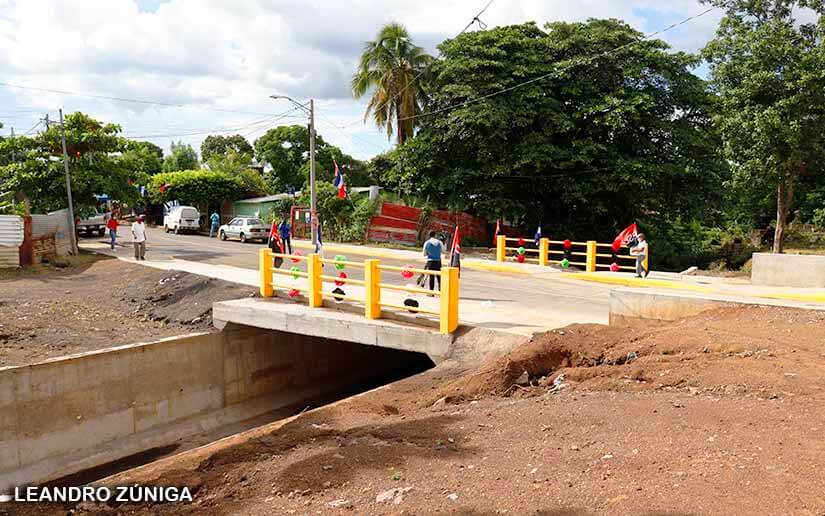 Inauguran puente vehicular en el barrio Pablo VI Managua. Radio La Primerísima