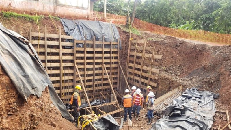 A paso firme construcción de alcantarillado en Nueva Guinea Managua. Radio La Primerísima