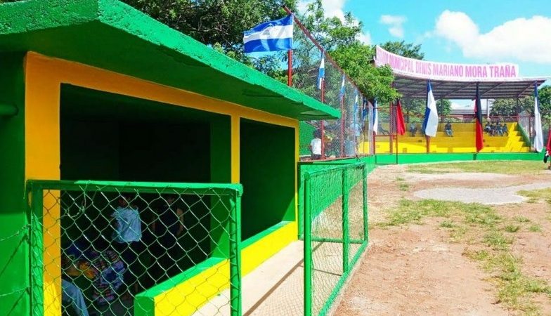 Reconstruyen estadio de béisbol en La Conquista Managua. Radio La Primerísima