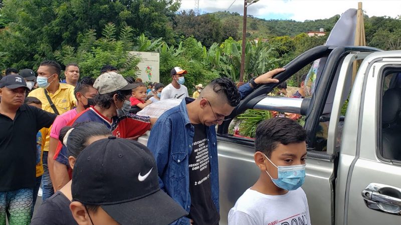 Hábil estafador roba 10 mil córdobas usando caso de nica muerto en México Managua. Radio La Primerísima