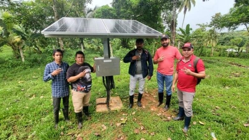 Estrenan paneles solares en una comunidad de El Rama Managua. Radio La Primerísima