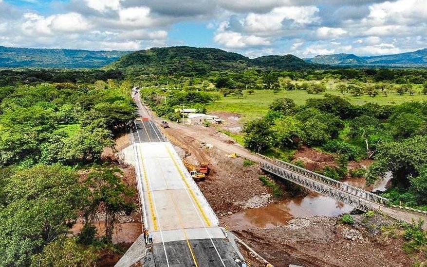 Finaliza construcción del puente Cuisalá en Chontales Managua. Radio La Primerísima