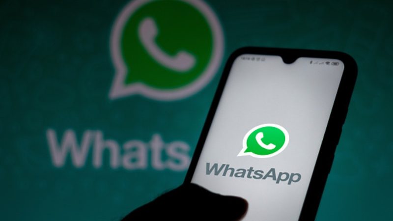 WhatsApp y Facebook sufren una caída a nivel mundial Agencia. RT
