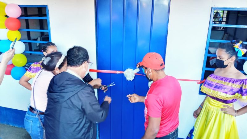 Alcaldía entrega dos viviendas a familias jinotepinas Jinotepe. Manuel Aguilar/Radio La Primerísima