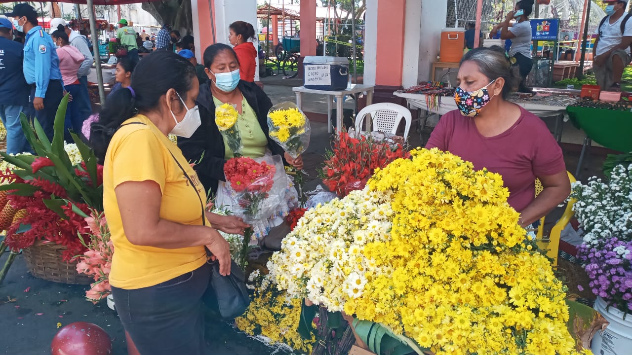 Realizan feria de las flores en Jinotepe Managua. Manuel Aguilar/ Carazo 
