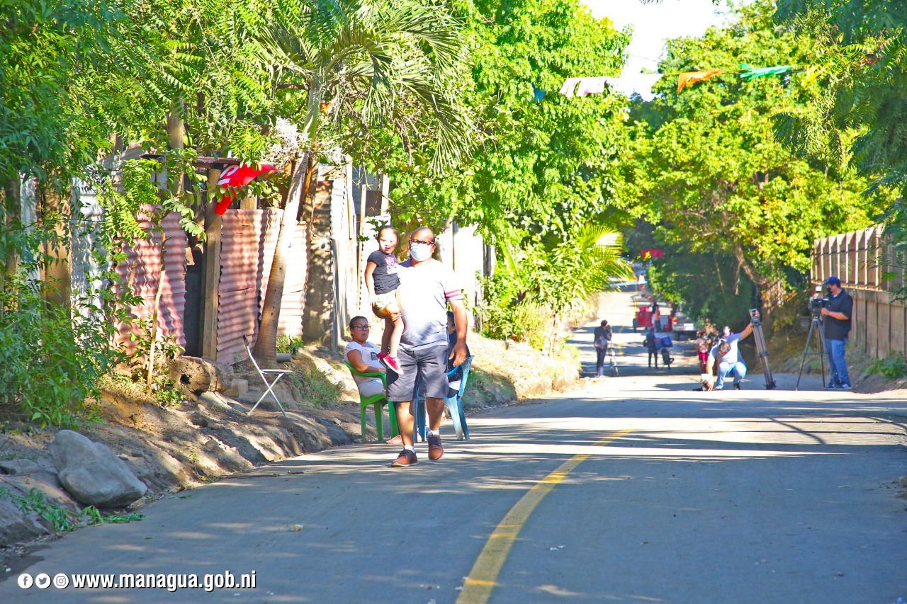 Más de 60 cuadras de calle construidas en el distrito 5 de Managua Managua. Radio La Primerísima 
