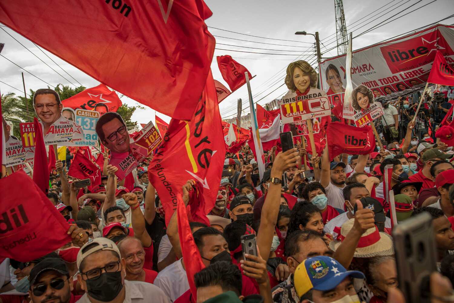 ¿Por qué ganó Xiomara? Opinan analistas hondureños Por Robert Marín | Diario El Heraldo, Honduras