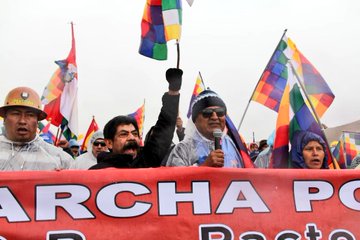 Embajador Elías Chévez acompaña marcha por la patria en Bolivia Managua. Radio La Primerísima