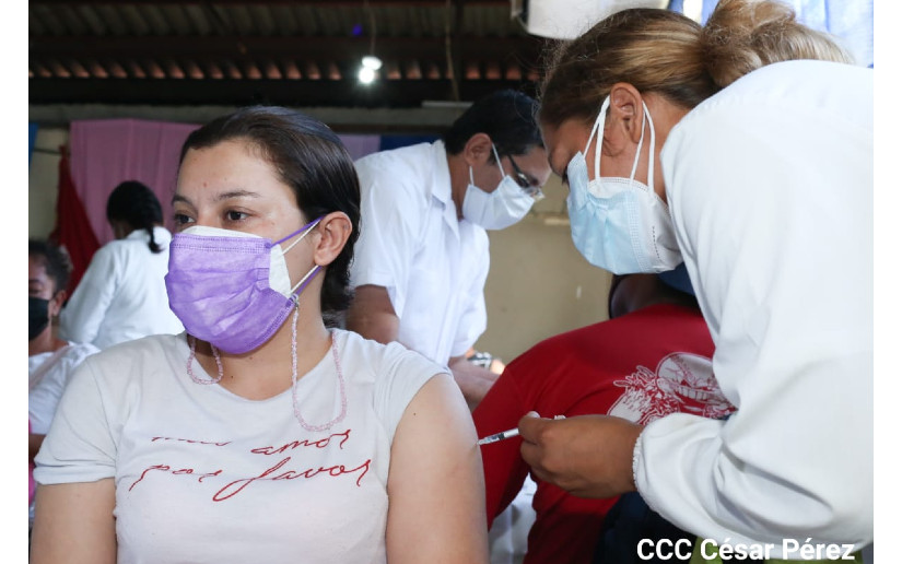 MINSA ha vacunado contra Covid-19 al 62% de personas de dos años a más Managua. Radio La Primerísima