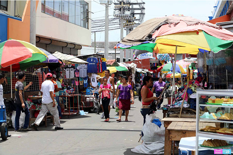 Mercados capitalinos promueven ofertas y descuentos Managua. Radio La Primerísima