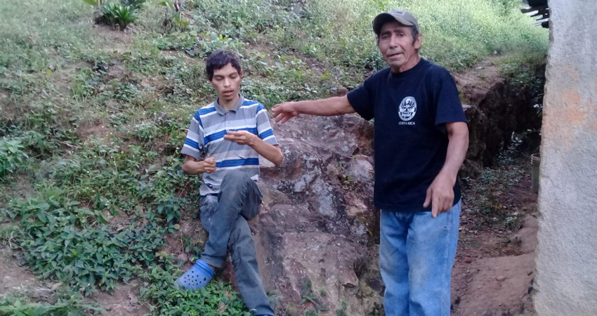 Padre desesperado busca ayuda para su hijo sordomudo Managua. Radio La Primerísima