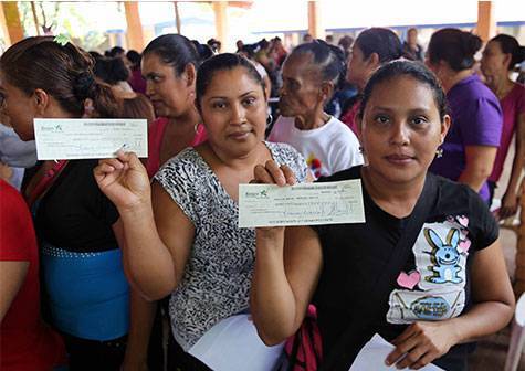 Más cien mil mujeres tendrán acceso a créditos a través de Usura Cero Managua. Libeth González/ Radio La Primerísima 