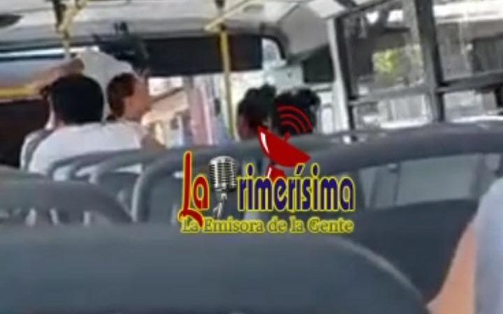 Bajan a señora de un bus por pedirle al conductor que redujera la velocidad Managua. Radio La Primerísima