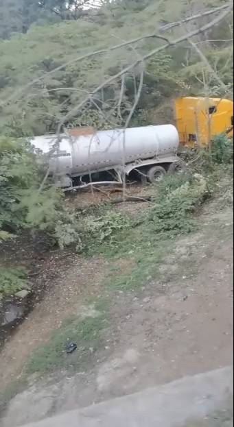 Resulto ileso conductor de cisterna en accidente de tránsito en Nueva Segovia Managua. Radio La Primerísima