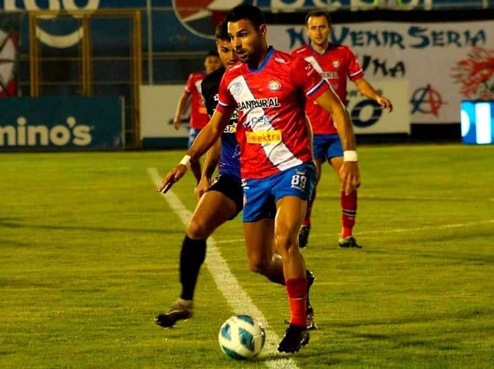 Juan Barrera es dado de baja por su equipo en Guatemala Managua. Radio La Primerísima 