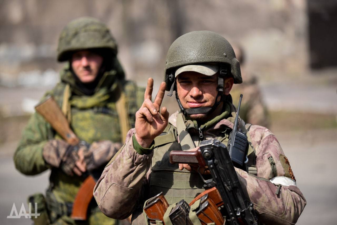 El ejército es la guerra Por Zakhar Prilepin | RT edición en ruso