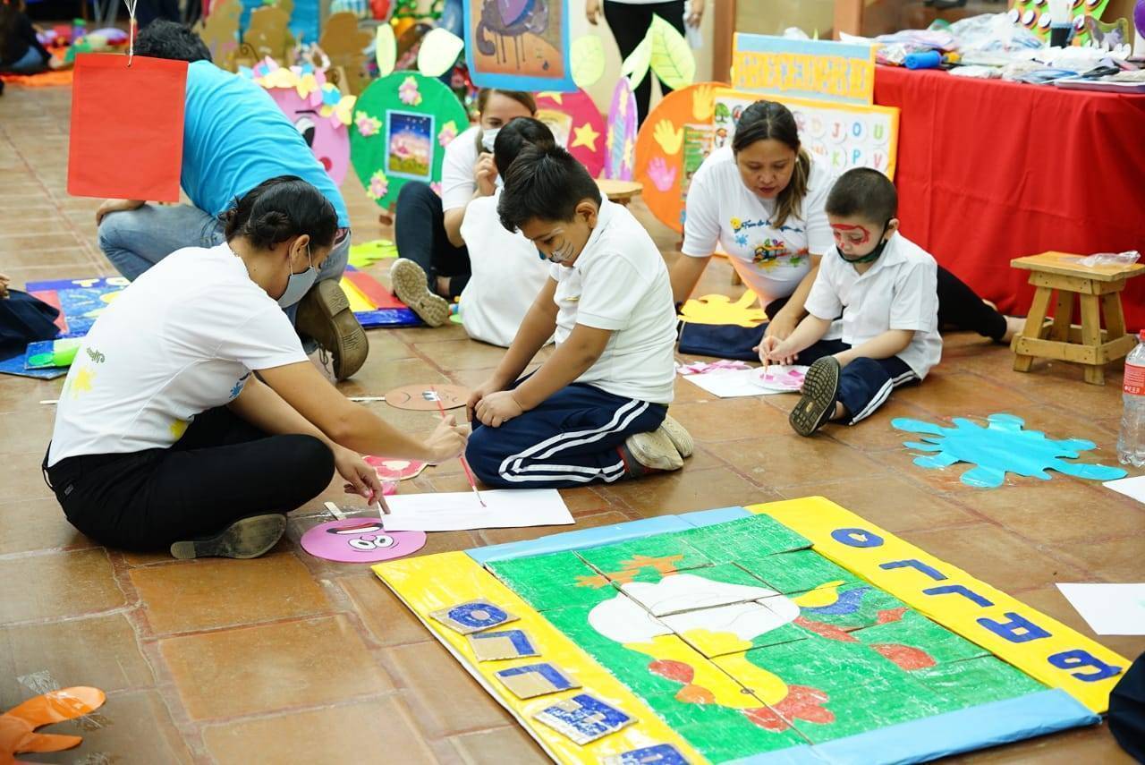 Más de 350 mil estudiantes participarán en festivales de inglés Managua. Radio La Primerísima 