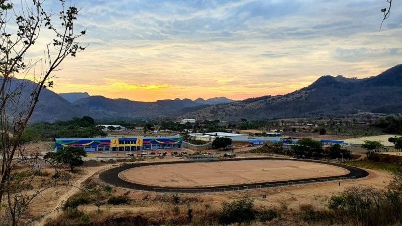 Avanza construcción de la pista de atletismo en Matagalpa Managua. Radio La Primerísima