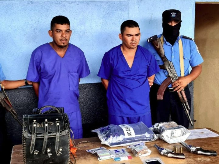 Policía incauta un kilo de cocaína en el Caribe Sur