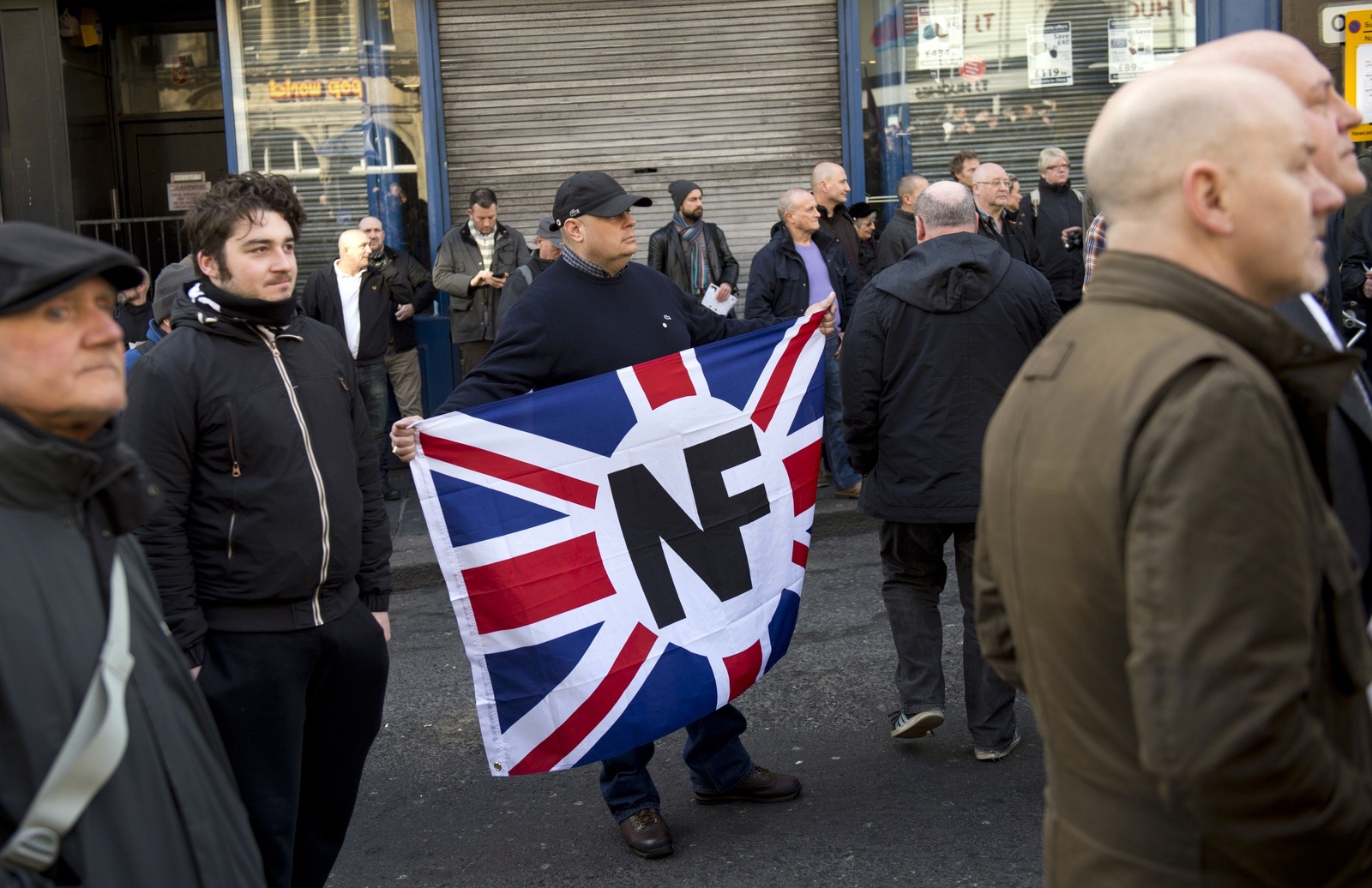 Неонацист что это. Националисты в Англии. Неонацисты. Современные фашисты в Британии. Современные нацисты.