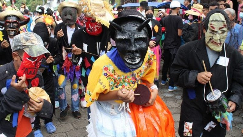 Realizan procesión de los mantudos en Chinandega Managua. Radio La Primerísima/El 19 Digital
