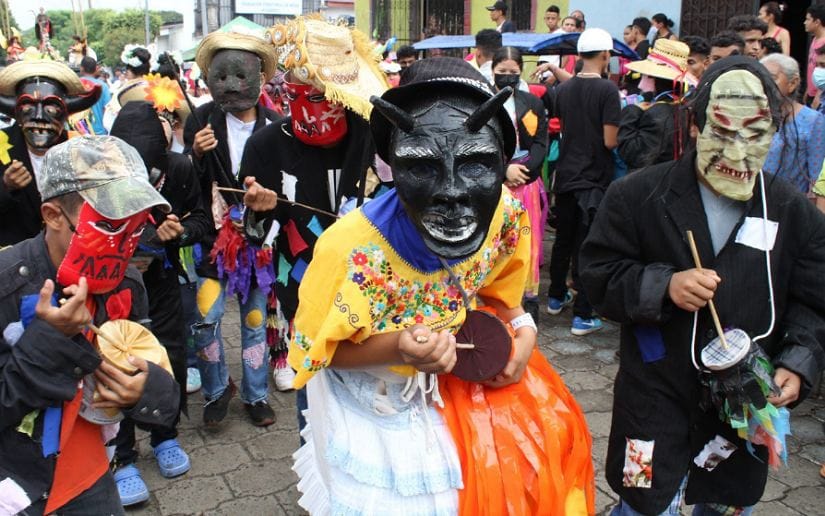 Realizan procesión de los mantudos en Chinandega Managua. Radio La Primerísima/El 19 Digital