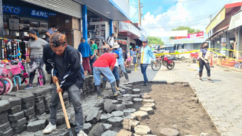 Redoblan esfuerzos en obras y limpieza ante llegada del invierno Managua. Radio La Primerísima