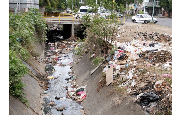 Llaman a no tirar más basura en los cauces Managua. Radio La Primerísima