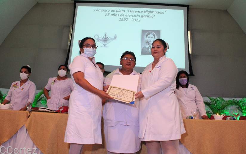 Entregan reconocimientos y medallas a destacadas enfermeras Managua. Danielka Ruíz/Radio La Primerísima