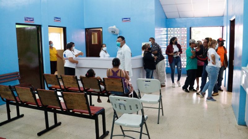 Remozan puesto de salud del capitalino barrio Camilo Ortega Managua. Radio La Primerísima