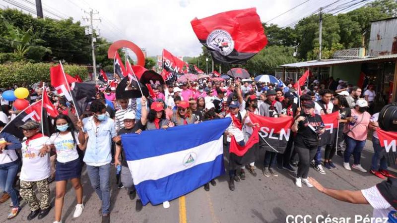 Multitudinaria marcha para recordar a héroes de Batahola Managua. Radio La Primerísima