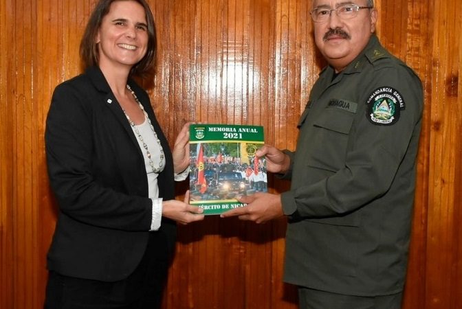 Ejército fortalece relaciones con Cruz Roja Internacional Managua. Radio La Primerísima