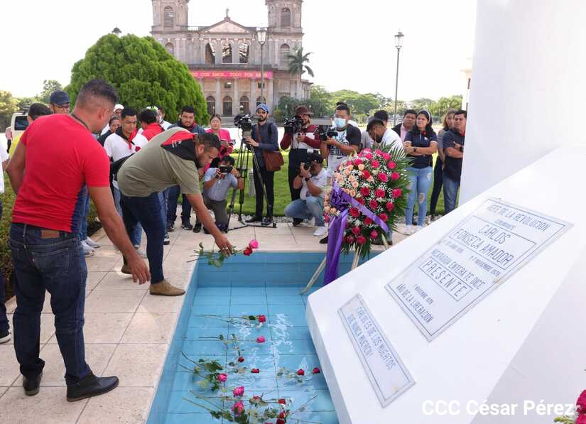 Rinden tributo a Carlos Fonseca en 86 aniversario de su natalicio Managua. Radio La Primerísima