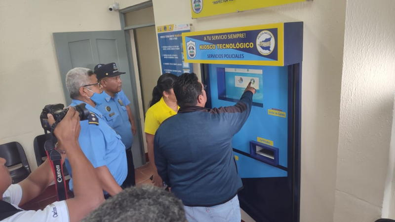 Inauguran Kiosko Tecnológico en municipio Bonanza Managua. Radio La Primerísima