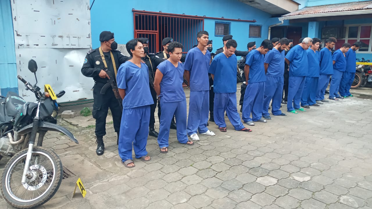 Policía detiene a doce presuntos delincuentes en Carazo Jinotepe. Manuel Aguilar/Radio La Primerísima