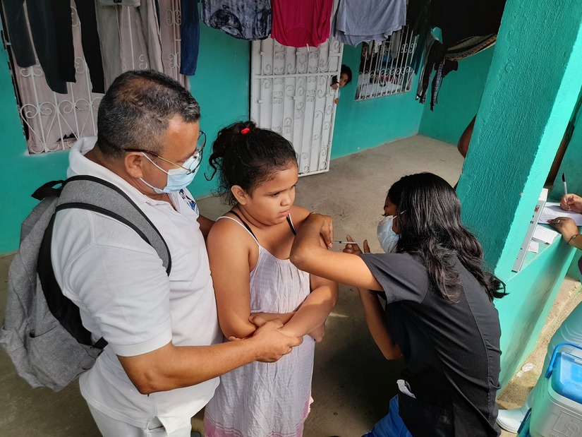 Realizan otra jornada de vacunación contra Covid-19 en la capital Managua. Radio La Primerísima