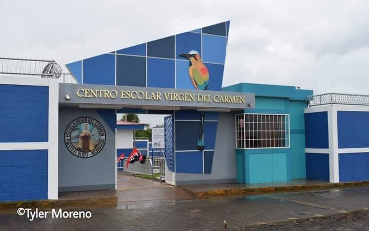 Inauguran una bonita escuela en Puerto El Bluff Managua. Radio La Primerísima