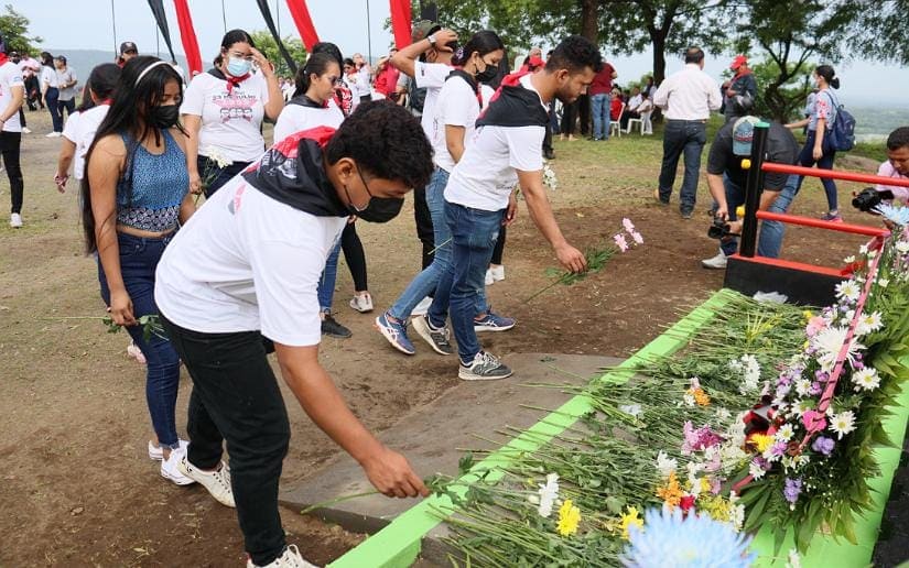 Leoneses inauguran mausoleo en honor a héroes del Fortín de Acosasco Managua. Radio La Primerísima