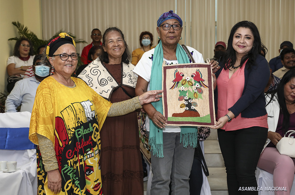 Parlamentarios conmemoran Día de los Pueblos Originarios y Afrodescendientes Managua. Asamblea Nacional