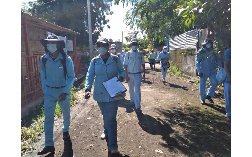 Realizan Jornada De Abatización Y Fumigación En Villa Dignidad Radio La Primerisima 5337