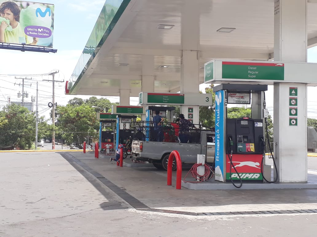 Precios de gasolinas, diésel y gas licuado continúan congelados Managua. Radio La Primerísima