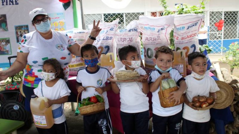 Unos 25 mil estudiantes de Tipitapa son beneficiados con la merienda escolar Managua. Radio La Primerísima