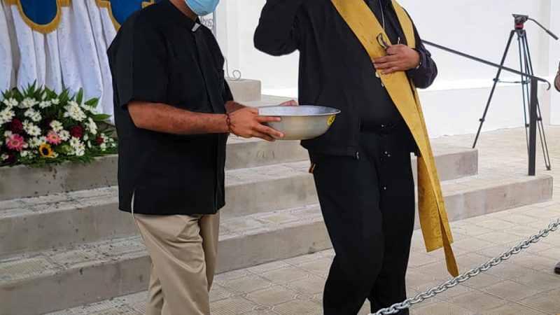 Monseñor Sócrates Sandigo inaugura Testero y paseo peatonal en León Managua. Radio La Primerísima