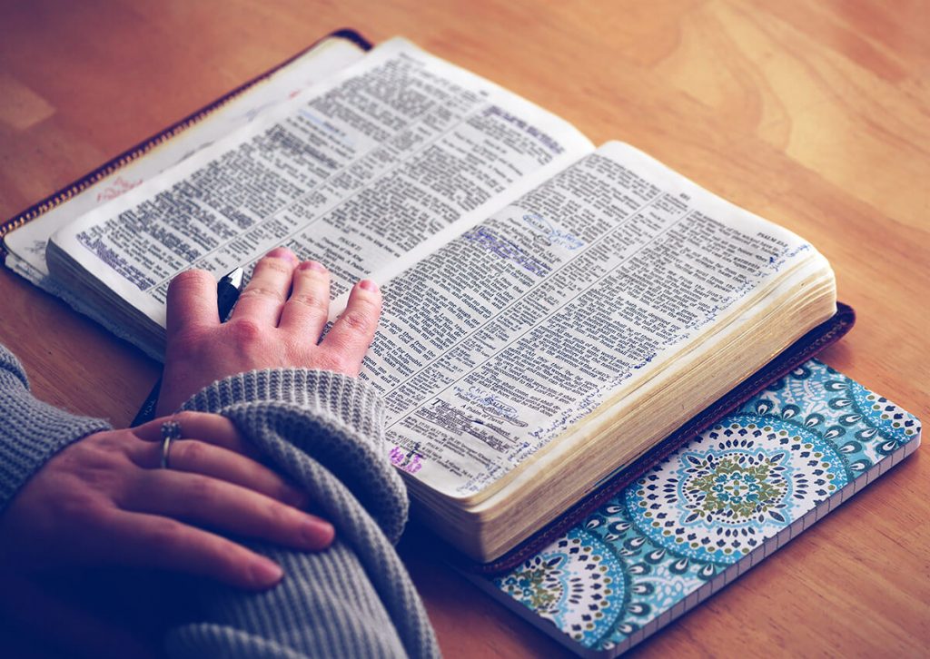 Autoridades destacan significado de traducción de la Biblia al castellano Managua. Radio La Primerísima