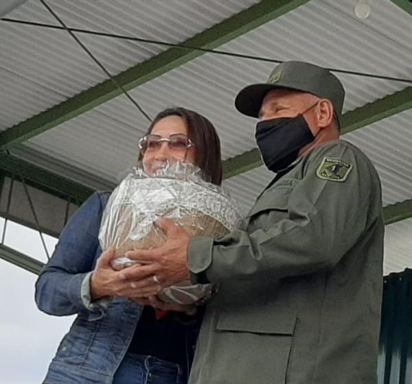 Entregan reconocimientos al Ejército por resguardar cosecha cafetalera Managua. Radio La Primerìsima