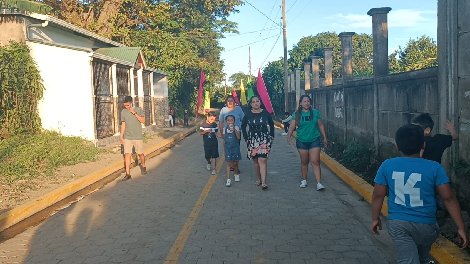 Inauguran calle adoquinada en San Marcos, Carazo Managua. Radio La Primerísima