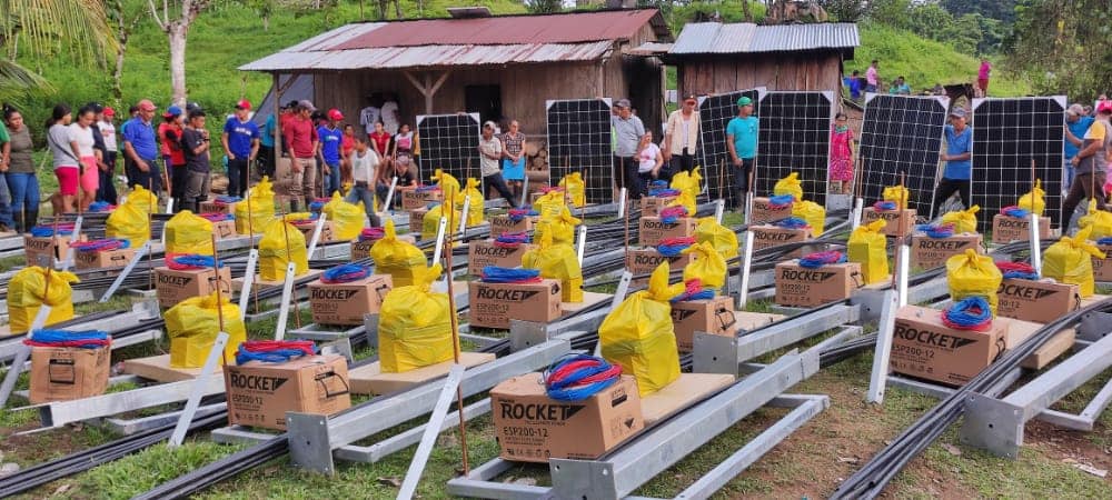 Por primera vez pobladores de una comunidad de Siuna tendrán energía Managua. Radio La Primerísima