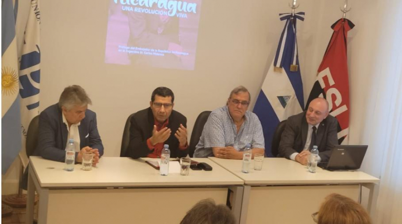 Periodista argentino presenta libro sobre la Revolución Sandinista Managua. Radio La Primerísima