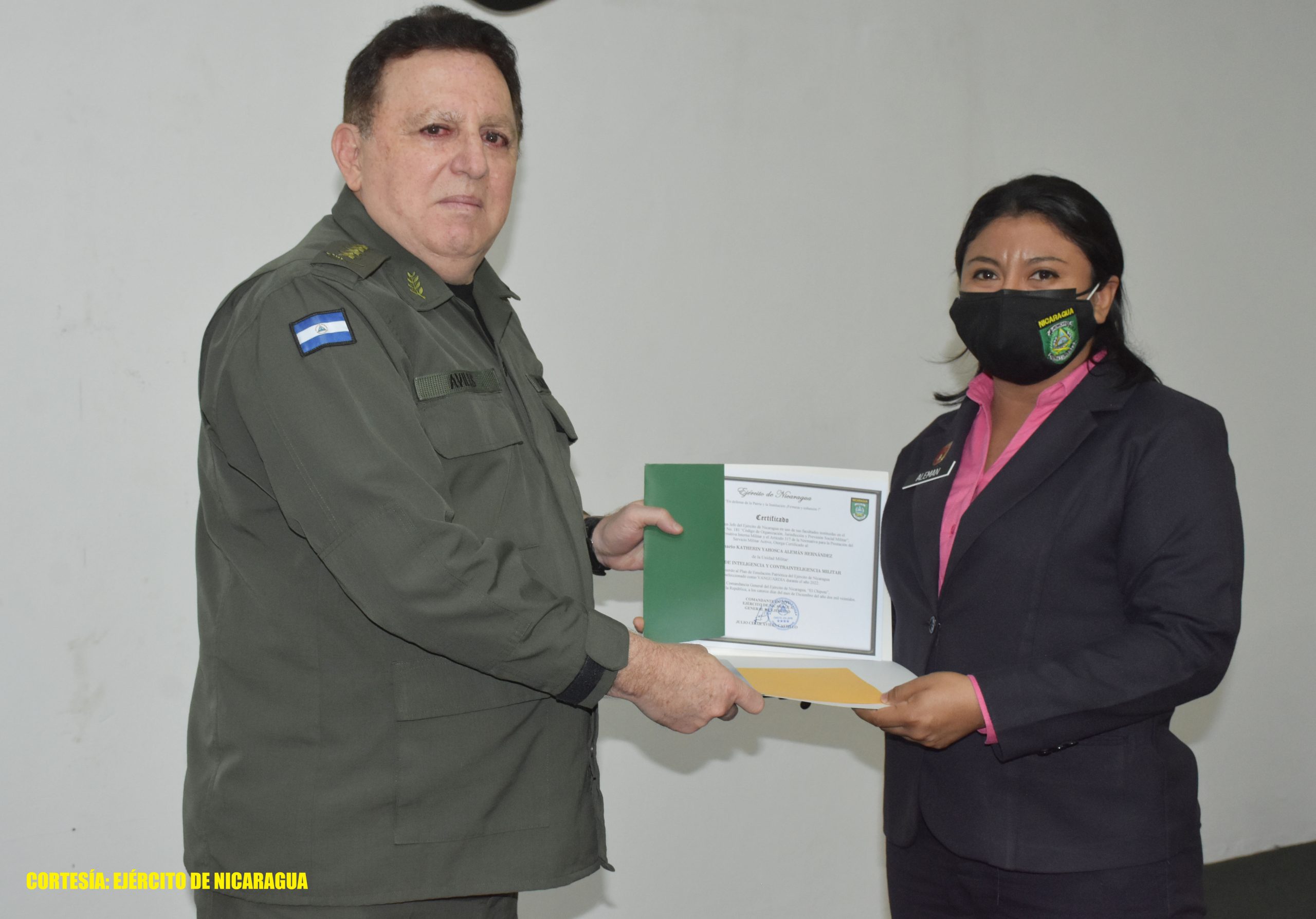 Otorgan reconocimiento a destacados militares y funcionarios del Ejército Managua. Radio La Primerísima