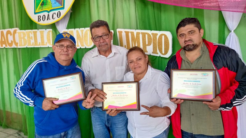 Entregan reconocimientos a municipios más limpios del departamento de Boaco Managua. Radio La Primerísima 